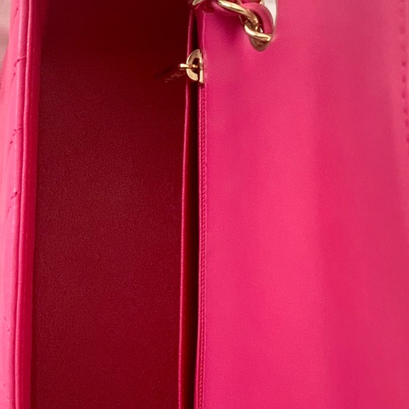 SOLD 😊 Chanel Square Mini Bag - Dark Pink 💕 - Picture 5 of 12